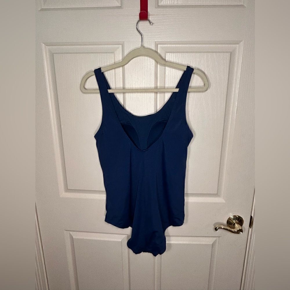 Catalina swimsuit - Picture 2 of 5